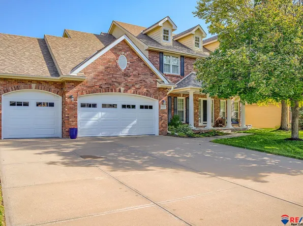 17012 Emiline St, Omaha, NE 68136