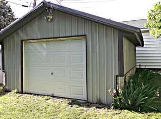 817 S Maple St, Carthage, MO 64836