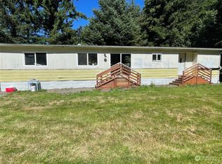 1045 Page Rd, Forks, WA 98331