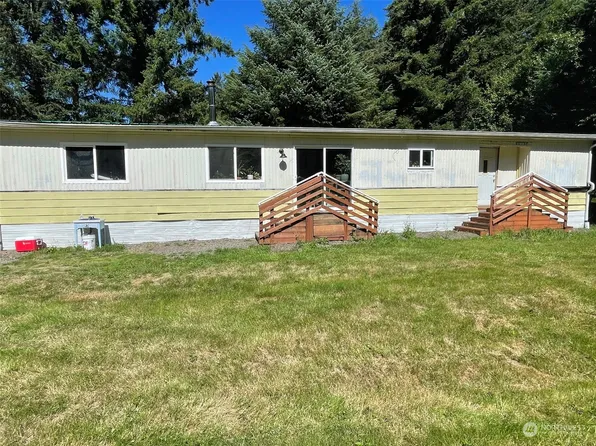 1045 Page Road, Forks, WA 98331