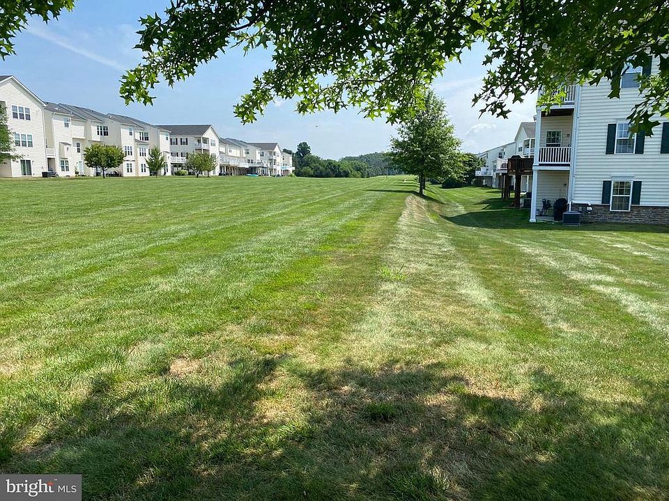 2nd image of 167 Larose Dr