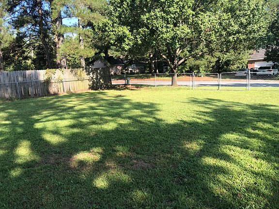 4th image of 100 Belle Boyd Dr