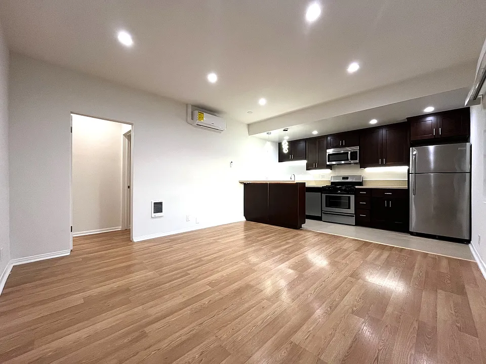 1830 Corinth Ave #11B