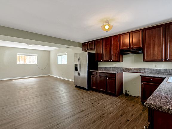 2nd image of 3290 Cherry St #B