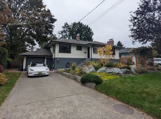1161 Bewdley Ave, Esquimalt, BC V9A5N2