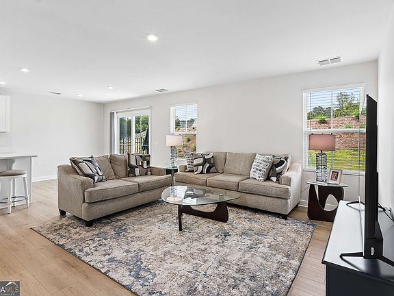 4th image of 145 Serenity Ct