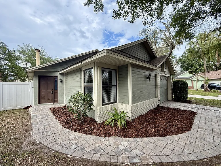 1303 Creekbottom Cir — Photo 33