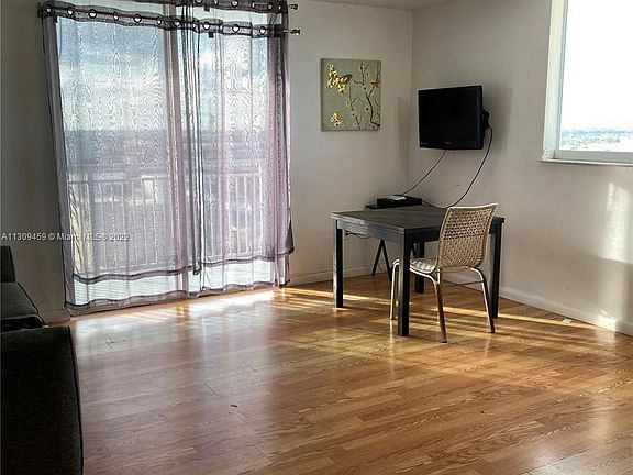 3rd image of 6969 Collins Ave APT 1501