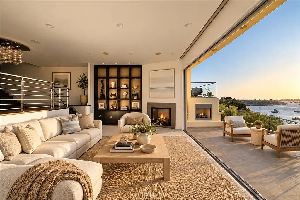 2 bed, 2.5 bath, 2217 sqft, $14,500 — Photo 1