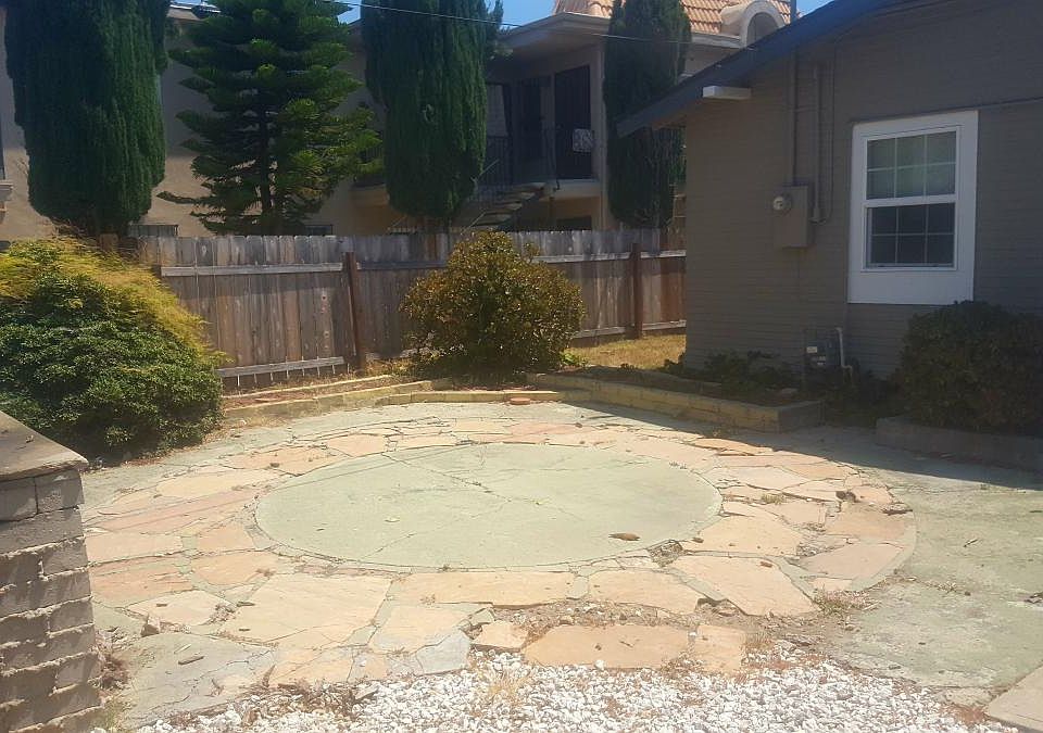 2nd image of 4614 Hawley Blvd