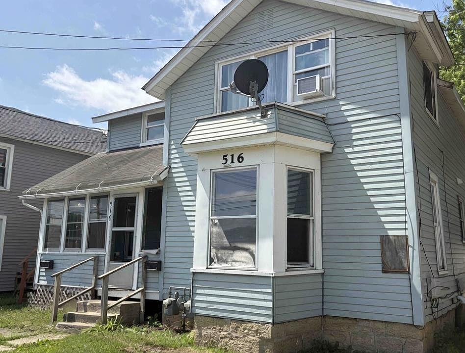 1st image of 516 S Franklin St
