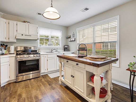 4th image of 2936 Heatherwood Dr #19081