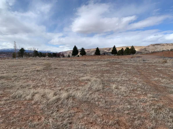 1061 E Heritage Ln, Escalante, UT 84726