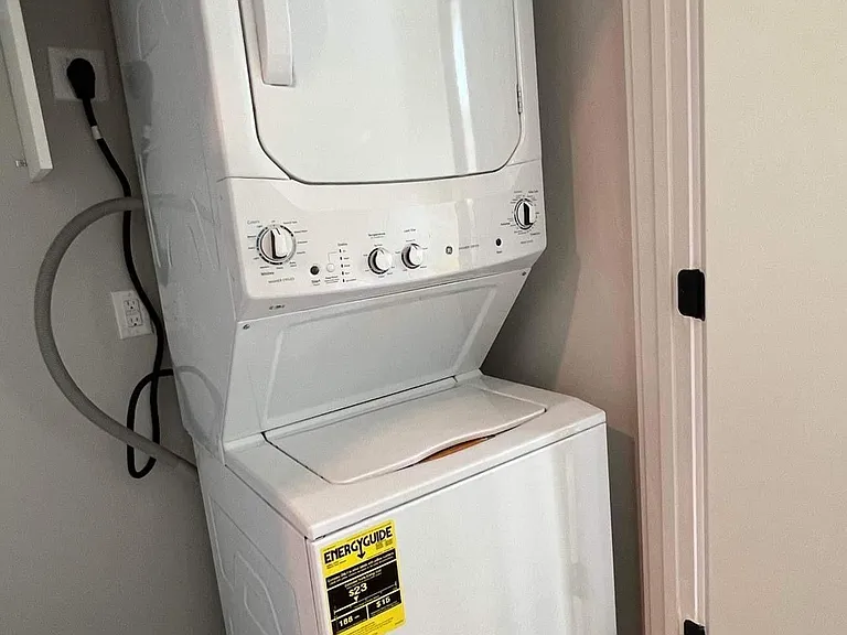 Brand New Washer/Dryer in Unit
