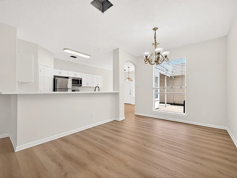 4719 Cashel Cir #B — Photo 8