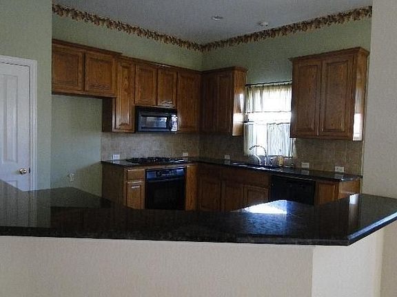 5th image of 703 Creek Walk Pl