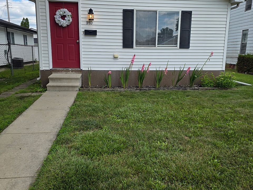 1st image of 910 Hendricks St