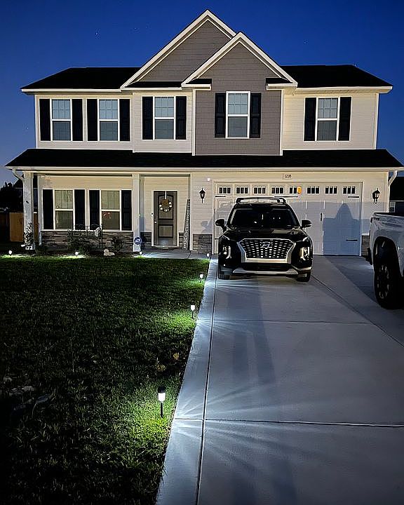 1st image of 1235 Yellowwood Dr