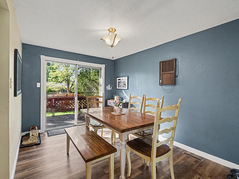 1310 Brookfield Dr — Photo 6