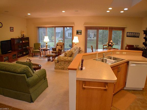 4th image of 33127 Wren Haven Cir