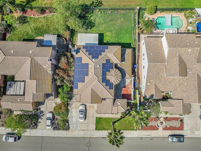 7820 Tigerwoods Dr — Photo 30