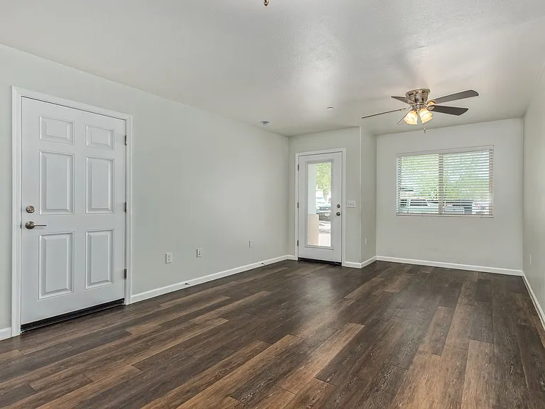 5112 N 17th Ave — Photo 11