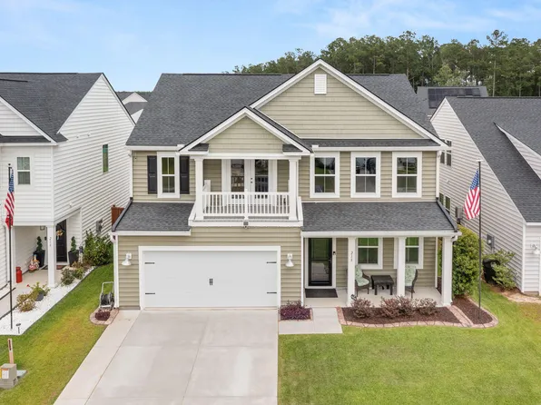 218 Camellia Bloom Dr, Moncks Corner, SC 29461