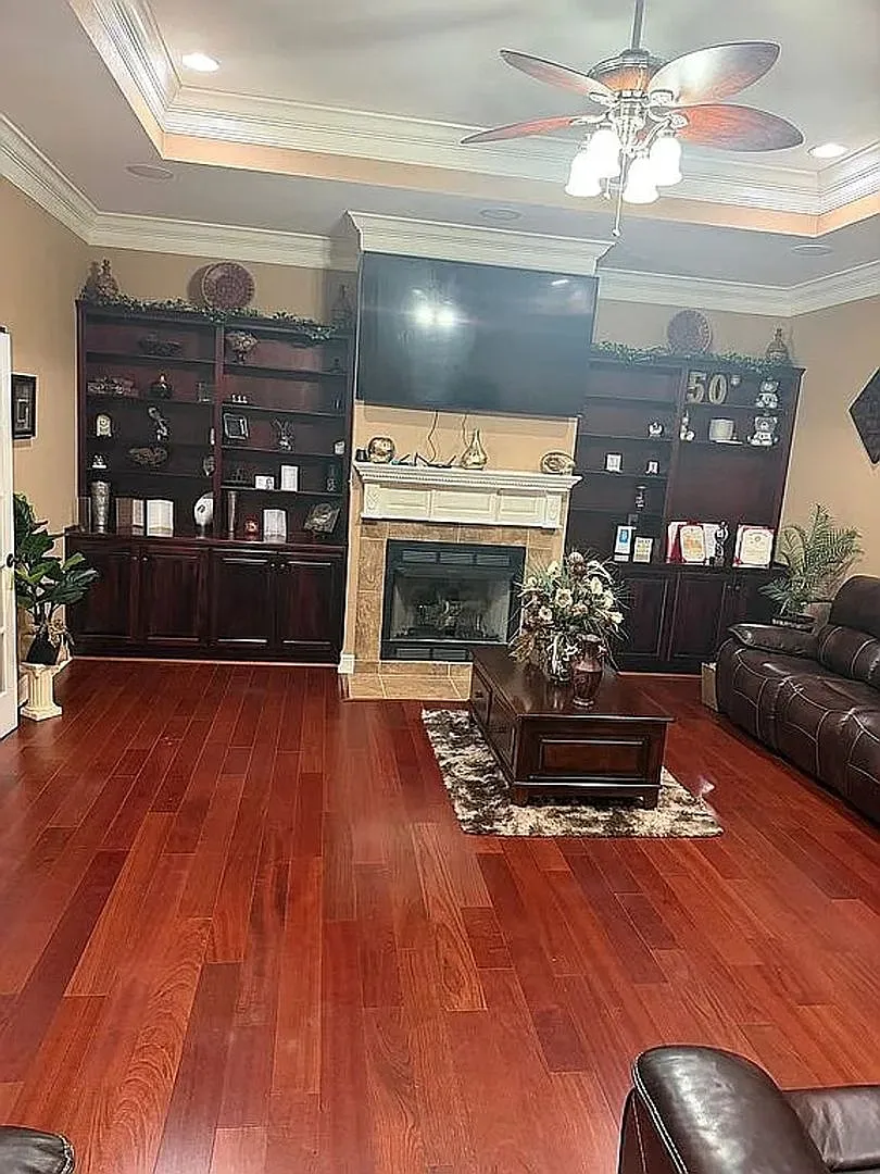Spacious 4BR House in Mobile — Photo 4