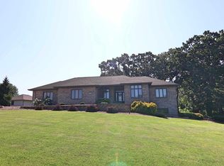 8258 N Ridge Trl, Milton, WI 53563