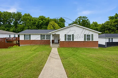 703 Linden Grn Photo 1