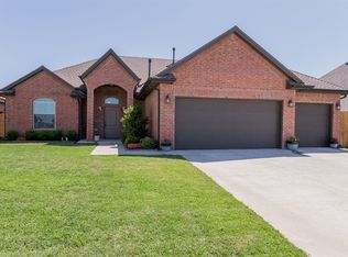 8228 NW 159th St, Edmond, OK 73013