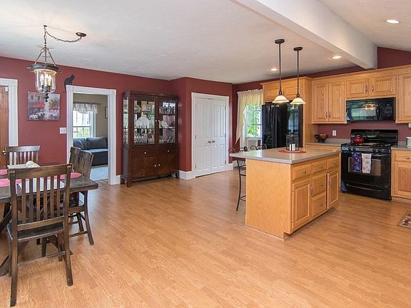 3rd image of 15 Hayward St #15