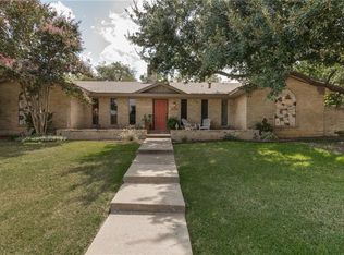 310 E Rochelle Rd, Irving, TX 75062