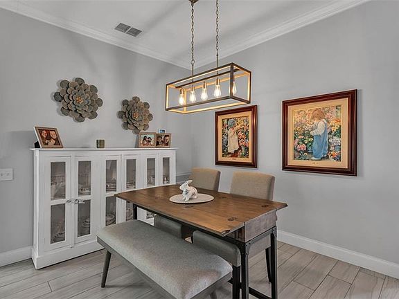 4th image of 3943 Windchime Ln