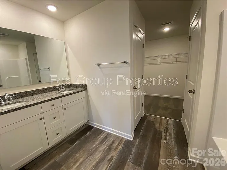 1662 Nicholas Way — Photo 16