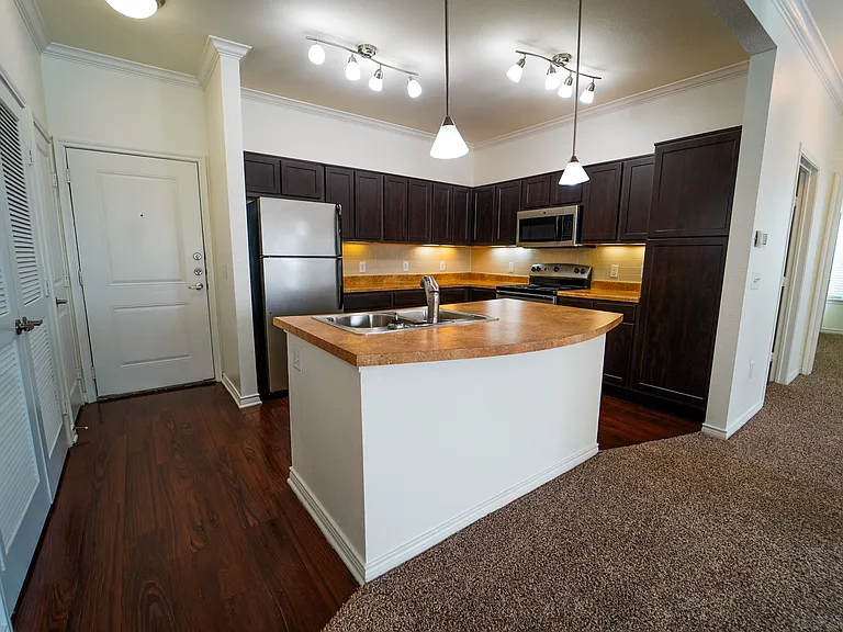 The Reserve Apartments — Photo 60
