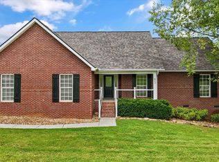 612 Yellow Rose Ln, Maryville, TN 37803