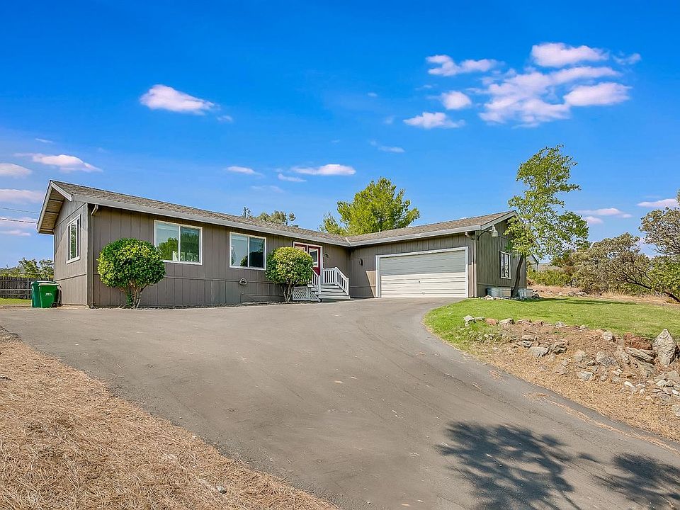 1st image of 2483 Knollwood Dr