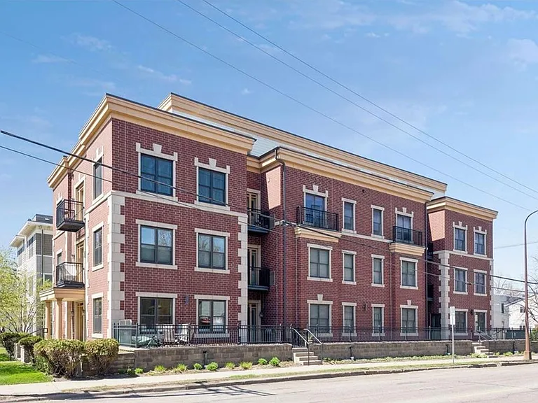625 Dayton Ave #4 — Photo 1