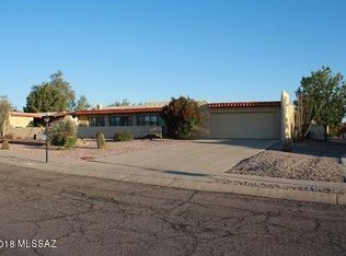1000 W Calle Del Regalo, Green Valley, AZ 85614