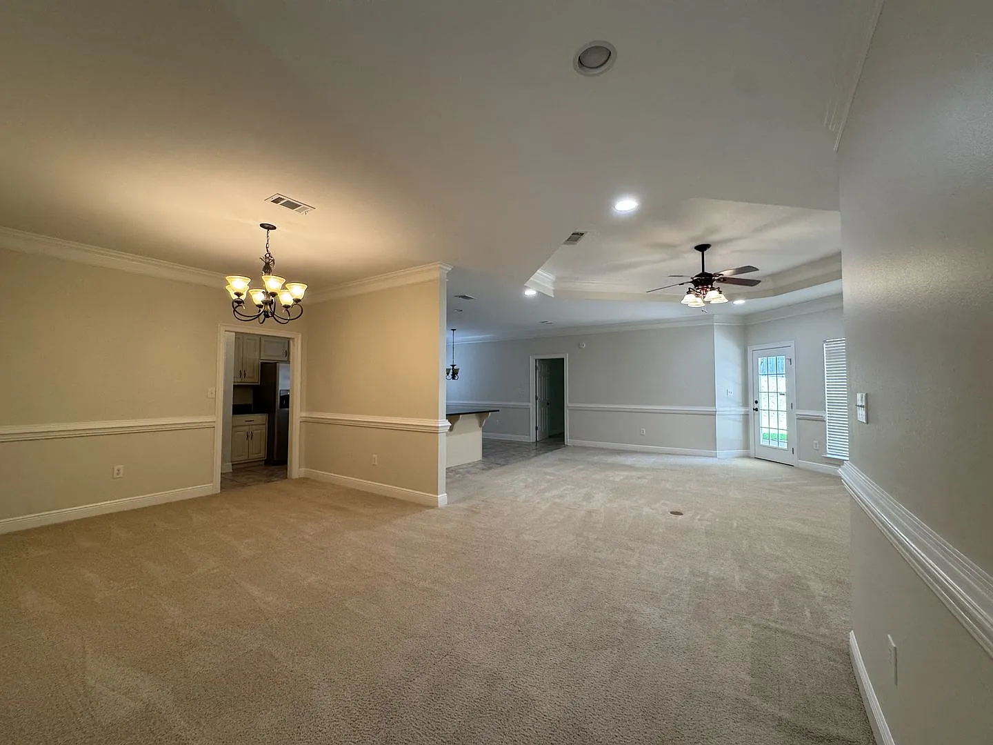 Brick home off Cottage Hill/ Knollwood — Photo 3