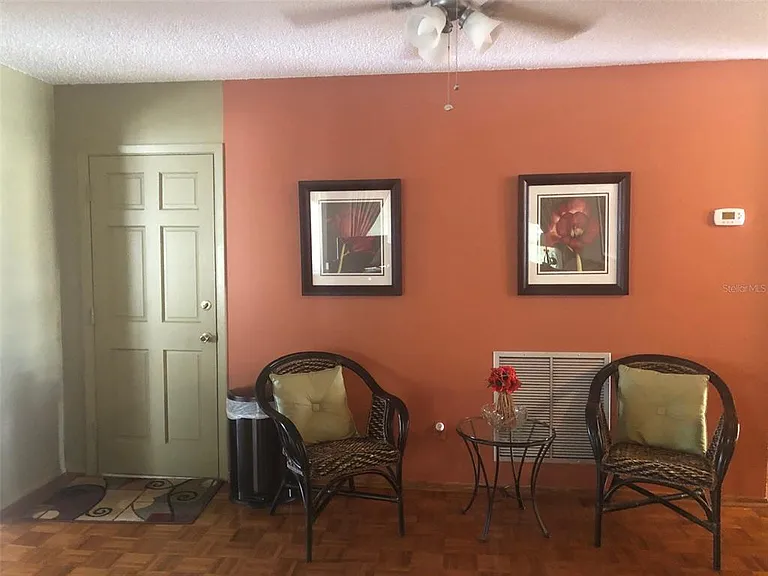 221 Cedarwood Cir #221 — Photo 12
