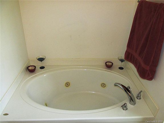 5th image of 2205 Larkspur Ln #60
