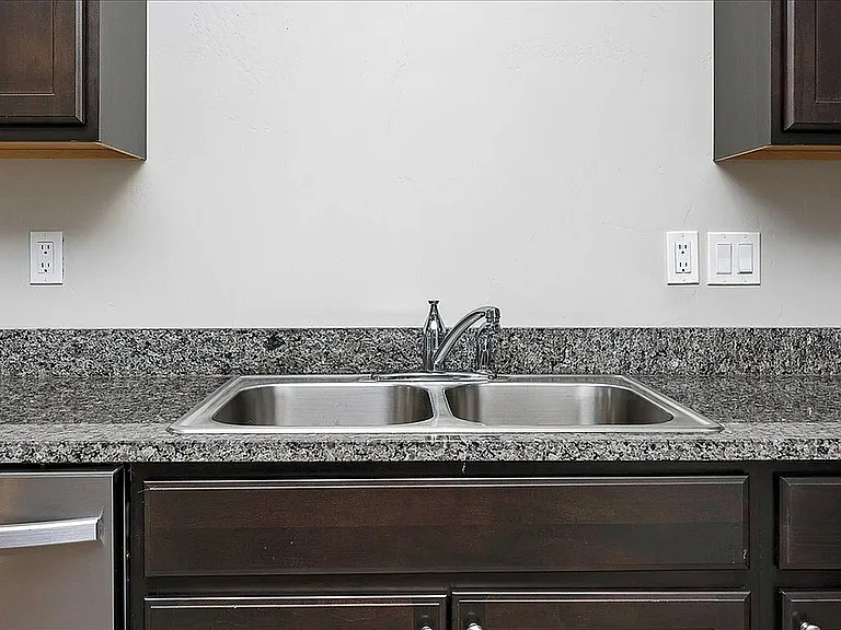 10-Kitchen