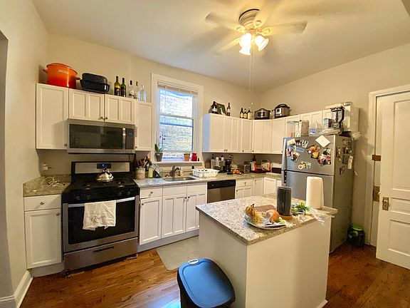 4th image of 2118 N Clifton Ave #2