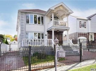 5733 157th St, Flushing, NY 11355