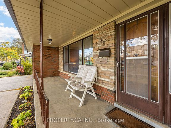 3rd image of 28 Blue Springs Rd