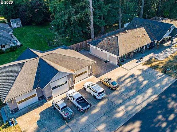 3rd image of 1340 NW Shady Ln