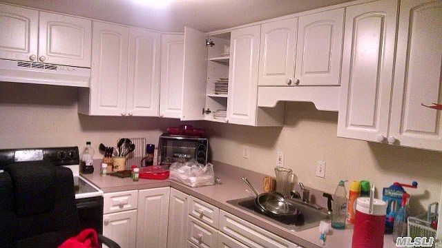 2nd image of 58 Narcissus Rd