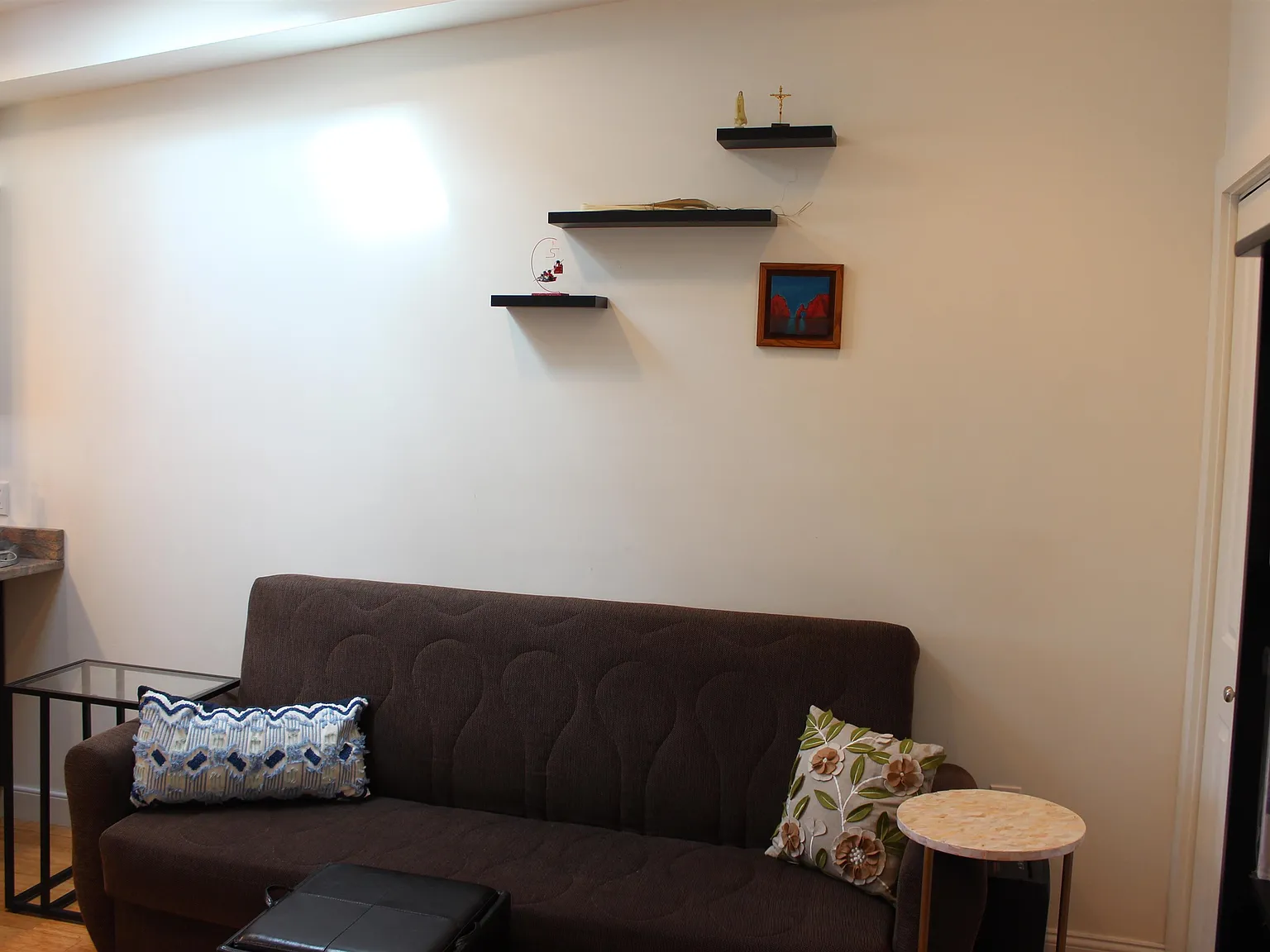 1 bed, 1.0 bath, 600 sqft, $3,000 — Photo 2